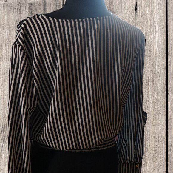 OLM Vertical Striped Blouse, Medium - Picture 4 of 5